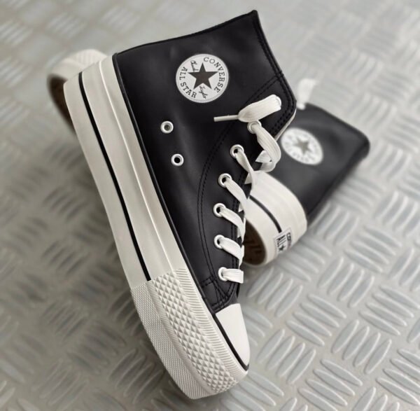 48B8D7C2-A314-4D6B-AD79-503AED467A7B converse doble suela (negras y blancas)