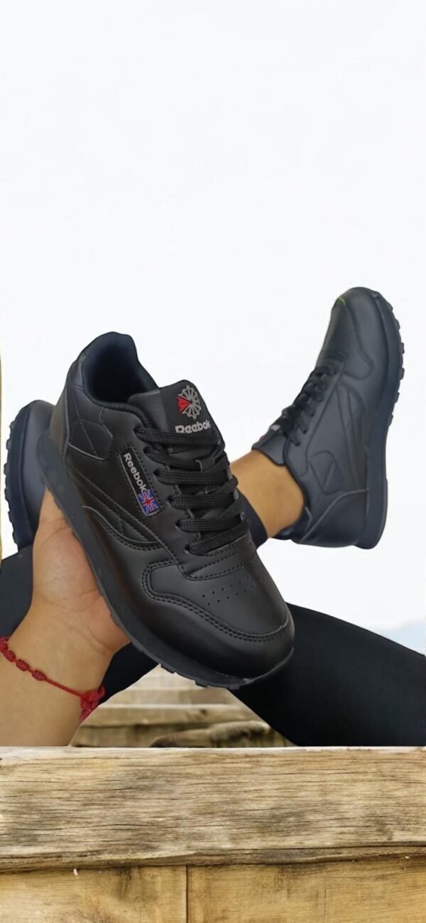5042B686-C925-4BD3-B89A-F94E797A9F78 tenis reebok (copia)