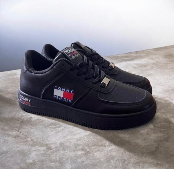 C276AB48-44F8-4A02-94D4-20CE6338AE91 tommy hilfiger