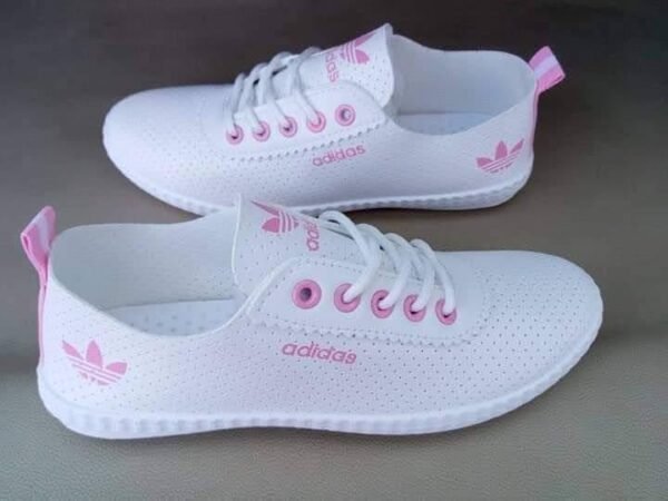 asidas (blanco rosa y blanco negro)